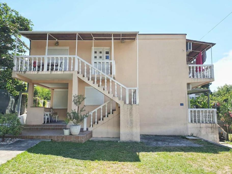 Villa Milicevic Šušanj Buitenkant foto